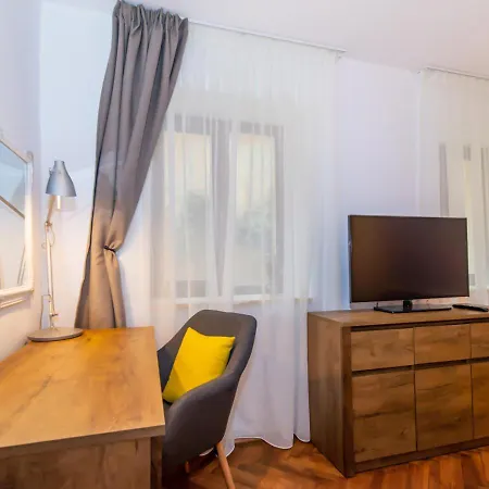 Elk Apartment